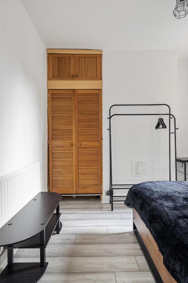 Beautifully Modern 2-Bed Apartment W/Garden Londyn Zewnętrze zdjęcie